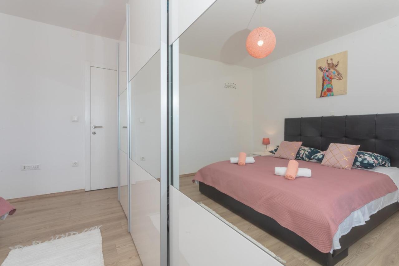 Apartments Franchese Šibenik Eksteriør billede